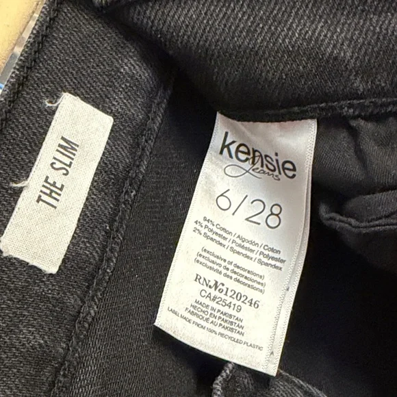 Kensie black distressed cropped jeans - Picture 7 of 7